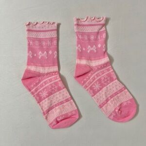 SKIMS Lettuce Edge Quarter Crew Socks Sock Pink Bubble Gum Bow Fairisle